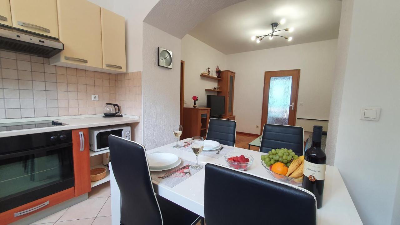 Apartments Anamarija Opatija Exterior photo